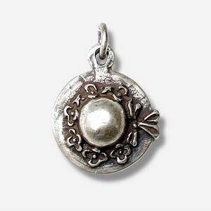 925 Sterling Silver pendant Vintage